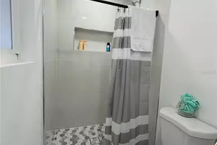 8705 Tahiti Ln, Tampa, FL 33615 - Photo 32