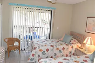 2706 72nd St W, Bradenton, FL 34209 - Photo 14