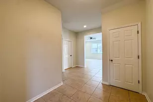 10663 Pictorial Park Dr, Tampa, FL 33647 - Photo 8