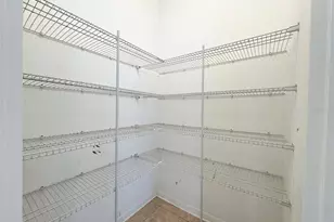 10663 Pictorial Park Dr, Tampa, FL 33647 - Photo 22