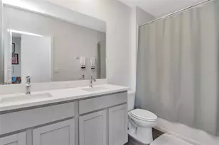 9744 Crescent Ray Dr, Wesley Chapel, FL 33545 - Photo 24