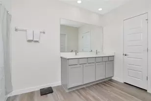 9744 Crescent Ray Dr, Wesley Chapel, FL 33545 - Photo 22