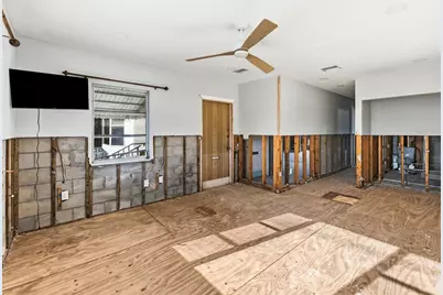 244 145th Avenue E, Madeira Beach, FL 33708 - Photo 12