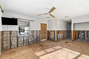 244 145th Ave E, Madeira Beach, FL 33708 - Photo 12