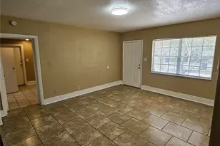 2221 E Annie St, Tampa, FL 33612 - Photo 16