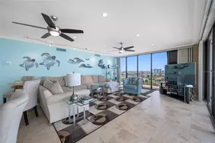 7600 Bayshore Dr, Treasure Island, FL 33706 - Photo 8