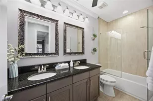 28415 Marsciano Ln, Wesley Chapel, FL 33543 - Photo 32