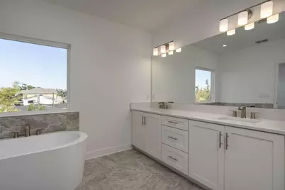 318 Rafael Boulevard NE, Saint Petersburg, FL 33704 - Photo 22