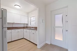 750 Burlington Ave N, Saint Petersburg, FL 33701 - Photo 10