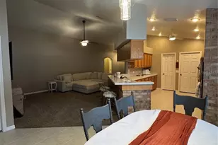 7108 Bucks Ford Dr, Riverview, FL 33578 - Photo 4