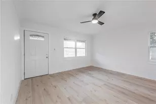 1711 41st St S, Saint Petersburg, FL 33711 - Photo 6