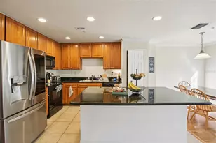 9872 Meadow Field Cir, Tampa, FL 33626 - Photo 6