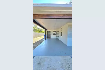 1018 60th Avenue N, Saint Petersburg, FL 33703 - Photo 2