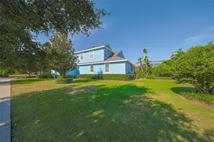 613 Manns Harbor Dr, Apollo Beach, FL 33572 - Photo 54