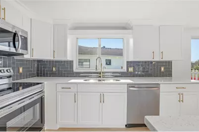 9821 Lakeside Lane, Port Richey, FL 34668 - Photo 12