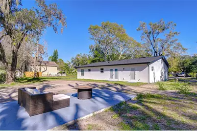 909 Lake Charles Circle, Lutz, FL 33548 - Photo 32