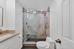 12100 Capri Cir S, Treasure Island, FL 33706 - Photo 14