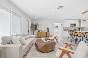 6050 Garmouth Way N, Saint Petersburg, FL 33709 - Photo 4