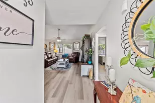 7571 121st Ave, Largo, FL 33773 - Photo 2