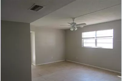 463 76th Avenue N #1, Saint Petersburg, FL 33702 - Photo 4