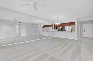 6251 Shoreline Dr, Saint Petersburg, FL 33708 - Photo 10