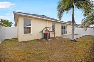 427 Stone Briar Dr, Ruskin, FL 33570 - Photo 26