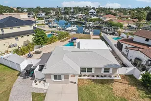5467 Bayou Grande Blvd NE, Saint Petersburg, FL 33703 - Photo 2