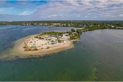 2002 Alexis Court, Tarpon Springs, FL 34689 - Photo 98