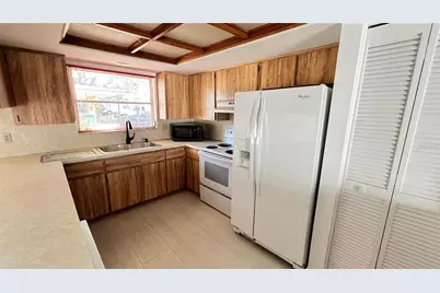 10548 86th Avenue N, Seminole, FL 33772 - Photo 8