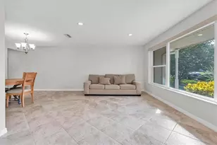 2311 Mangrum Dr, Dunedin, FL 34698 - Photo 4