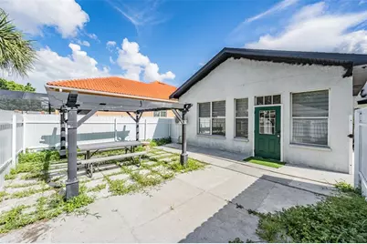 8905 W Hamilton Avenue, Tampa, FL 33615 - Photo 40