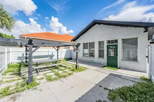 8905 W Hamilton Ave, Tampa, FL 33615 - Photo 40