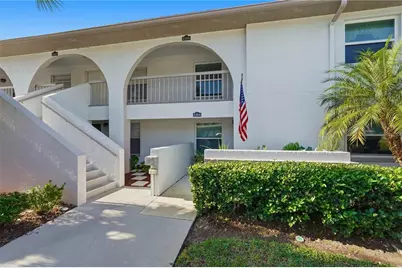 3203 Landmark Drive #2204, Clearwater, FL 33761 - Photo 2