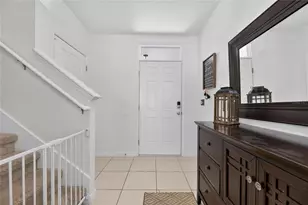 10230 Geese Trail Cir, Sun City Center, FL 33573 - Photo 8