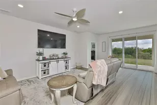 5640 Silver Moonlight Dr, Palmetto, FL 34221 - Photo 4