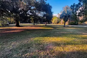 37252 Hilltop Dr, Zephyrhills, FL 33541 - Photo 48