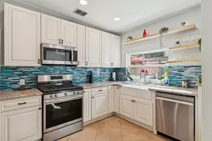 305 Grand Blvd, Tarpon Springs, FL 34689 - Photo 26