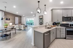 29060 Coral Harbour Dr, Englewood, FL 34223 - Photo 18