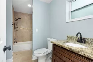 727 14th St S, Saint Petersburg, FL 33705 - Photo 16