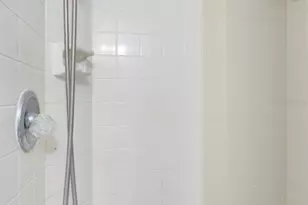 2900 Leslee Lake Dr N, Saint Petersburg, FL 33713 - Photo 16