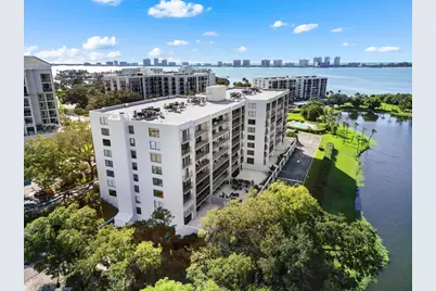 220 Belleview Boulevard #702, Belleair, FL 33756 - Photo 4
