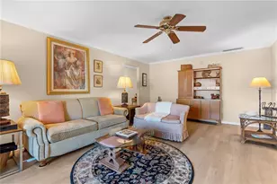3910 37th St S, Saint Petersburg, FL 33711 - Photo 10