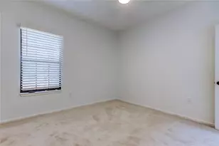 2107 Portofino Pl, Palm Harbor, FL 34683 - Photo 12