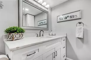 644 Island Way, Clearwater Beach, FL 33767 - Photo 32