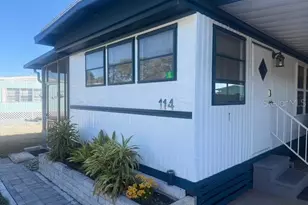 420 49th Street E, Palmetto, FL 34221 - Photo 2