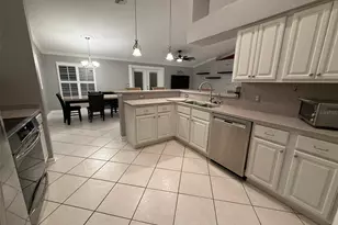 6011 Country Walk Ln, Winter Haven, FL 33880 - Photo 10