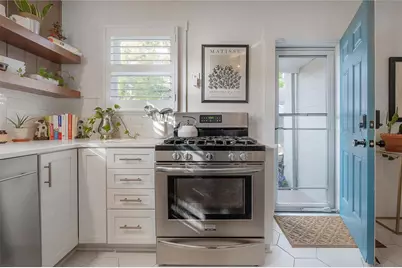 910 E Ellicott Street, Tampa, FL 33603 - Photo 10