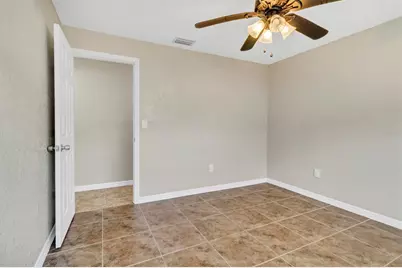 915 Seminole Boulevard, Tarpon Springs, FL 34689 - Photo 22