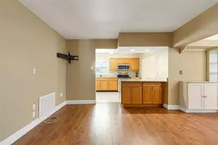 1601 W Dorchester Dr, Palm Harbor, FL 34684 - Photo 6