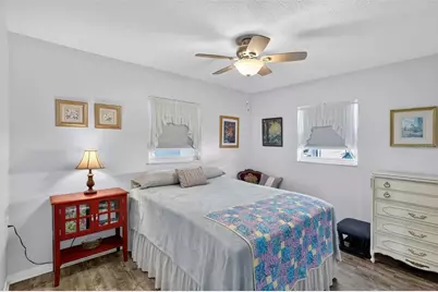 7825 38th Terrace N #7825, Saint Petersburg, FL 33709 - Photo 14